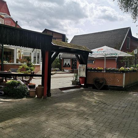 Uschi'S Gasthof Neuendorf  Ngoại thất bức ảnh